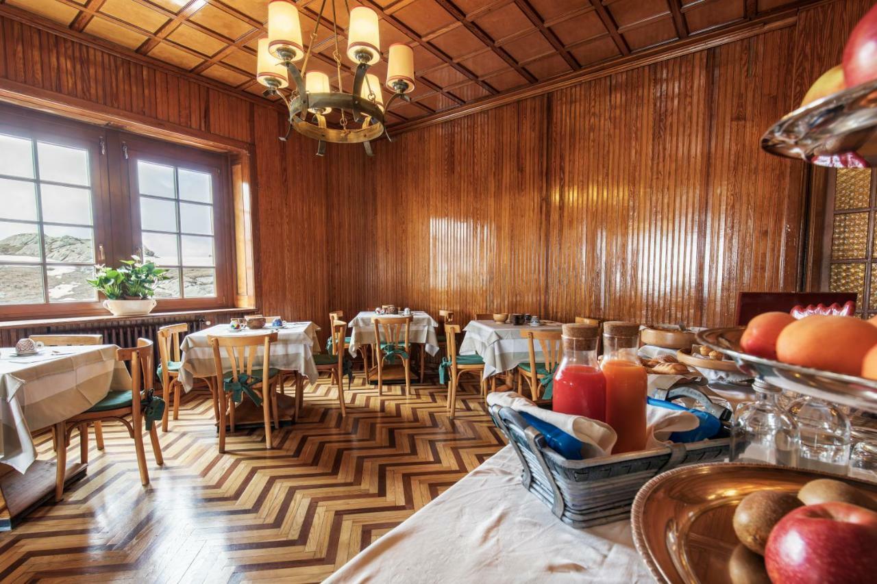 Albergo Italia 萨伊恩特-雷米-恩-博塞斯 外观 照片