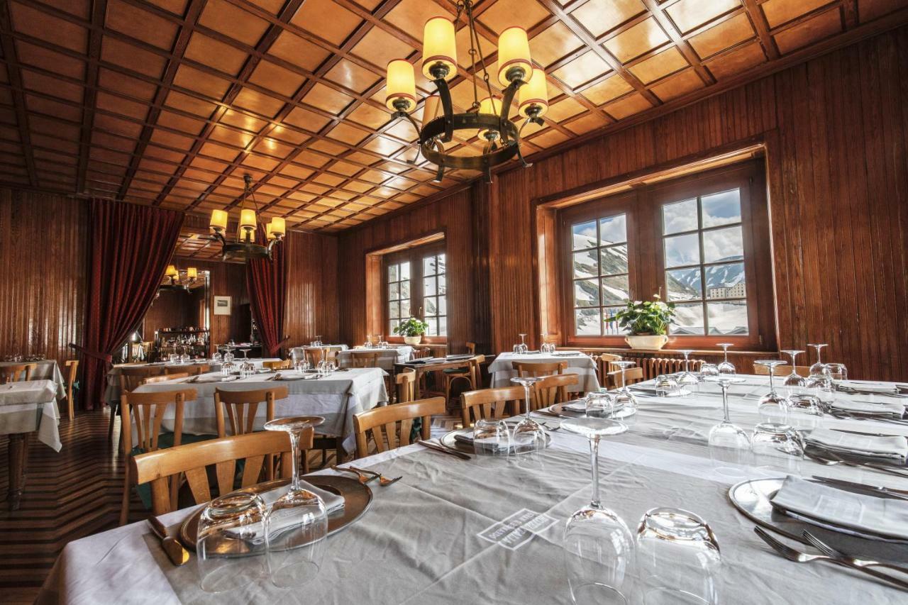 Albergo Italia 萨伊恩特-雷米-恩-博塞斯 外观 照片